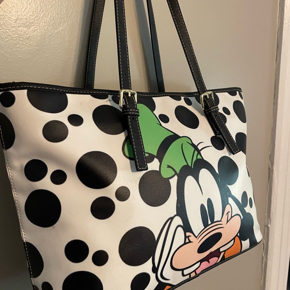 Goofy wristlet/ wallet, purse👜 - Picture 10 of 10
